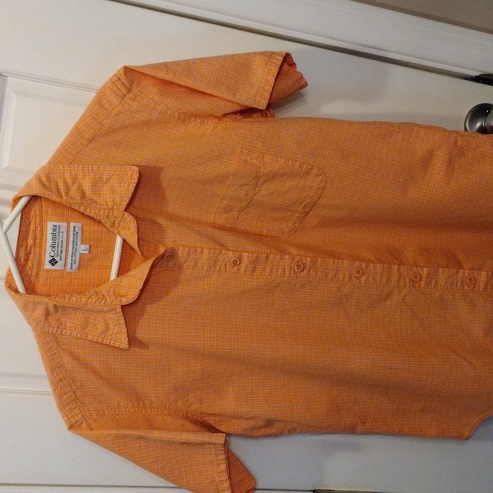 Columbia short sleeve button down shirt.